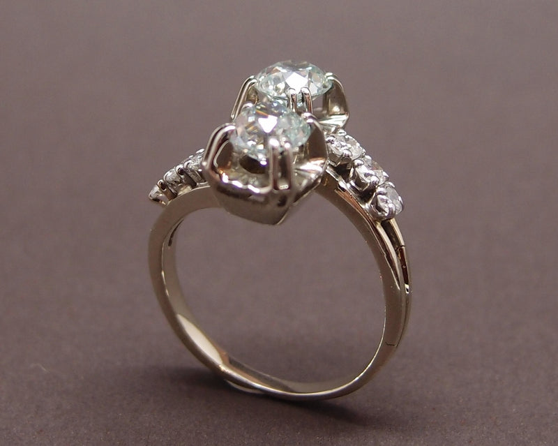 bague toi et moi , 2 diamants taille ancienne de 0.65 ct