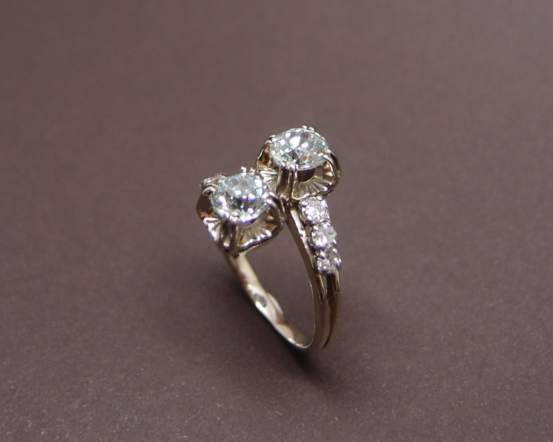 bague toi et moi , 2 diamants taille ancienne de 0.65 ct