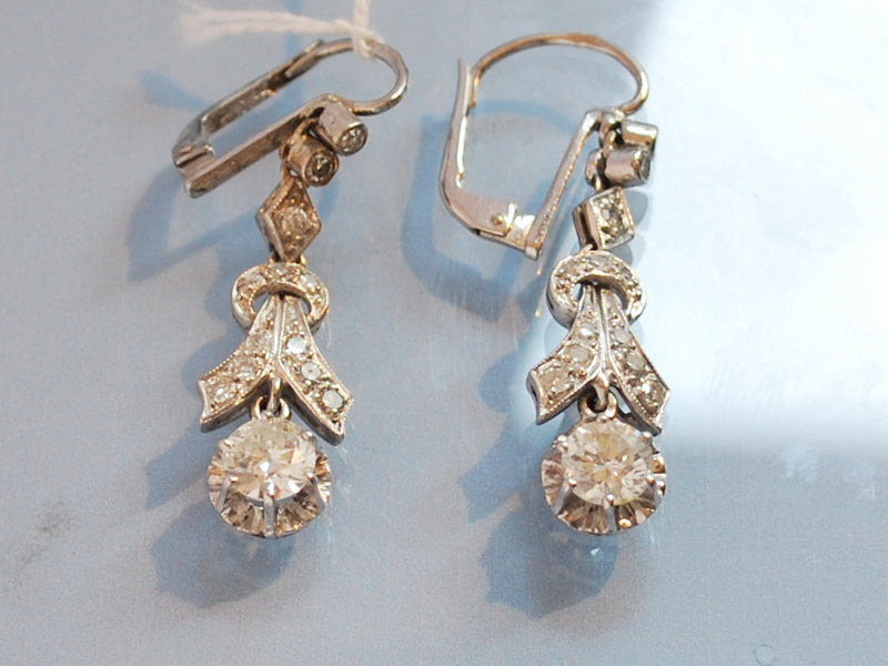 Boucle d oreille art deco diamant et or