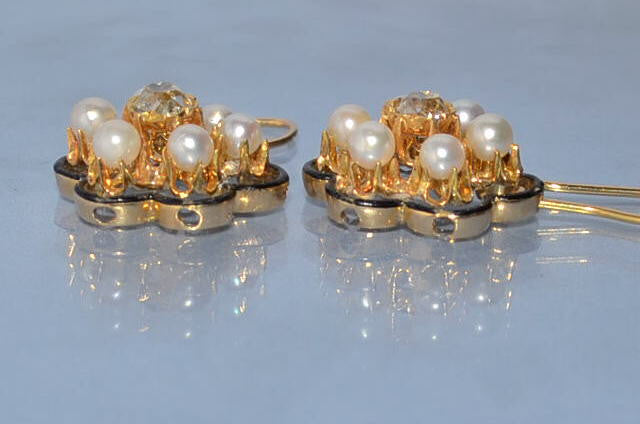 Boucles d'oreille 19ème en perle et diamants