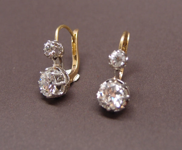 Boucles d'oreilles "dormeuses" 2 x 0.8 ct Taille ancienne