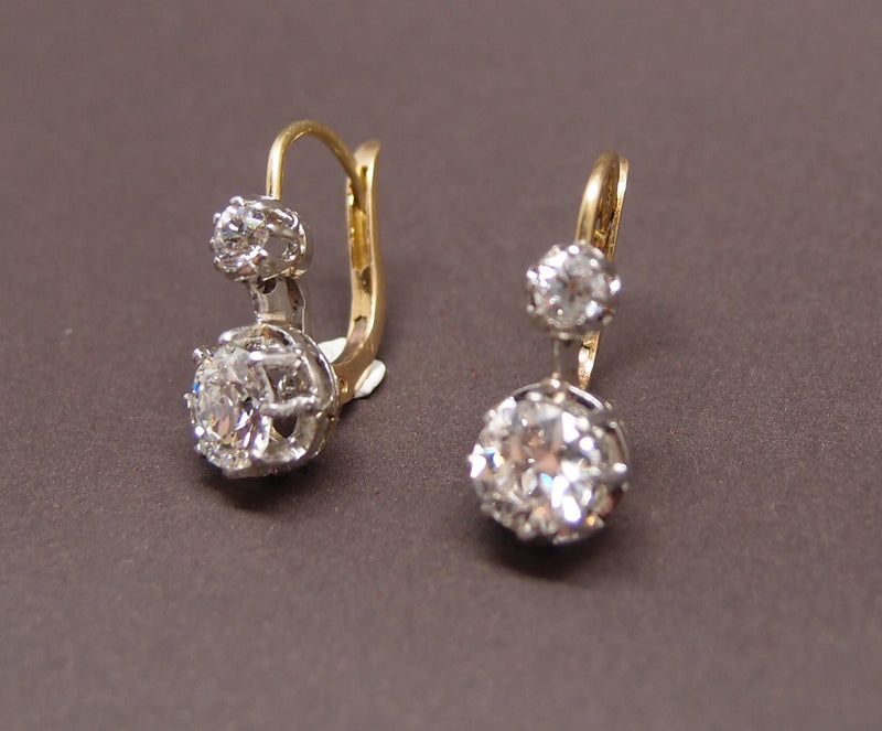 Boucles d'oreilles "dormeuses" 2 x 0.8 ct Taille ancienne