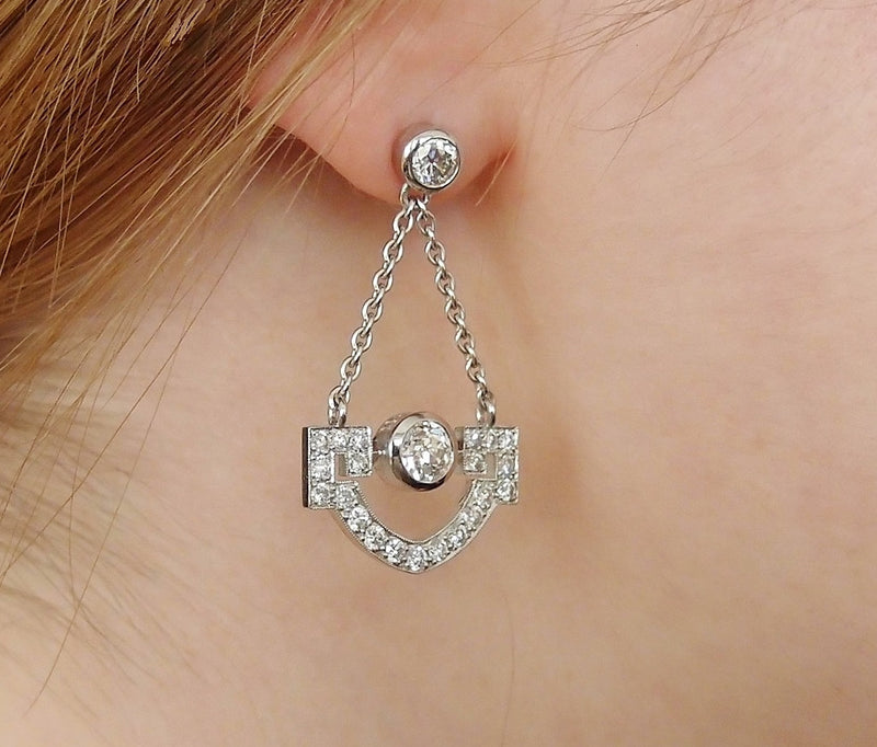 Boucles d'oreilles or gris et diamants style Art Déco