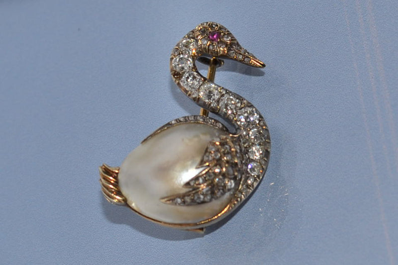 Broche ancienne diamants perle et or
