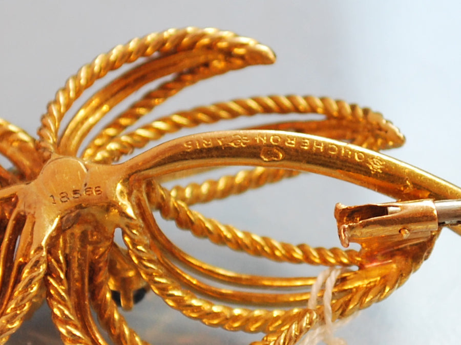 Broche Pendentif Signe Boucheron - Parfum Collector, Doré - Occasion Fantaisie
