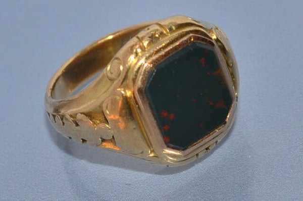 Chevalière anciène bague poison