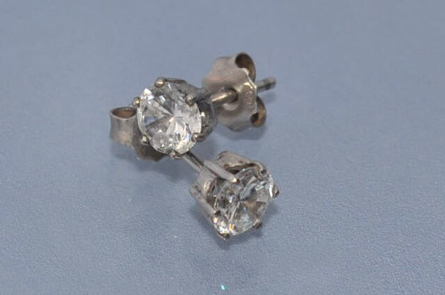 Clous d'oreille diamants 1 carat