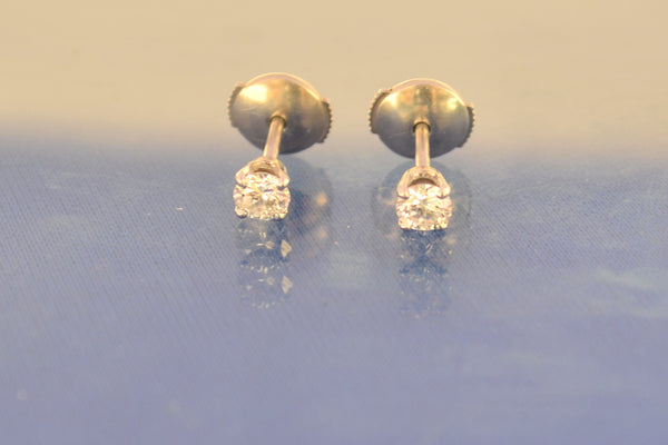 Clous D'Oreilles 4 Griffes Diamants et Or Blanc