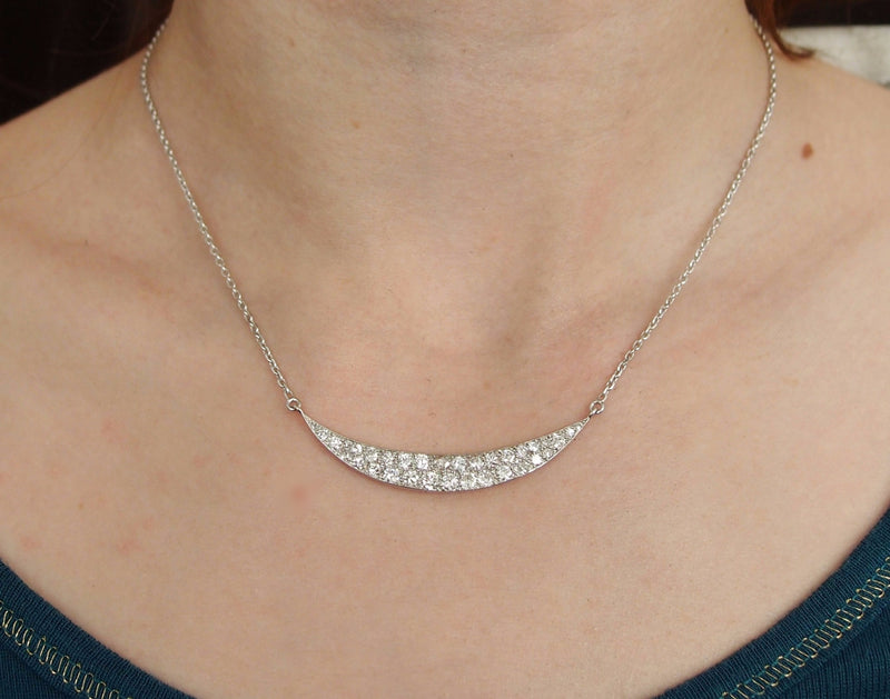 Colier Pendentif or gris platine et diamants