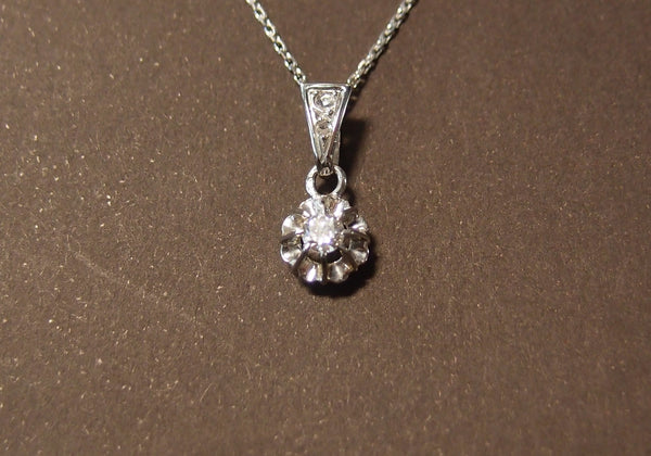 collier pendentif or gris et diamant 0.15 ct