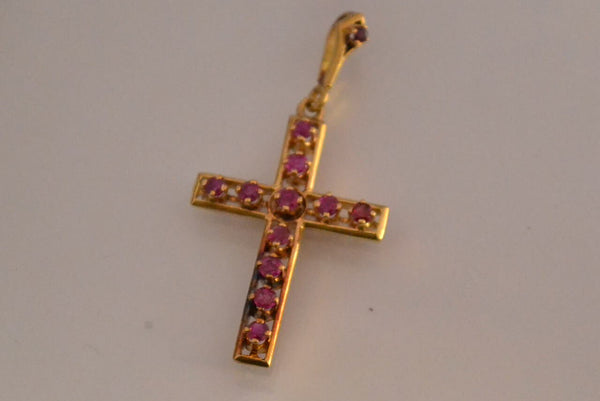 Croix Or 18 ct et Verneuil