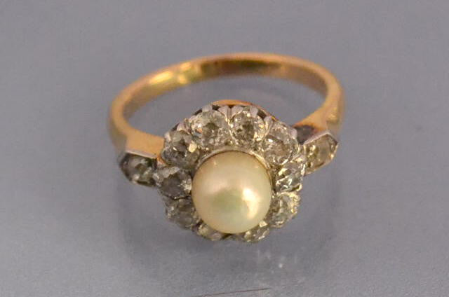 marguerite perle et diamants