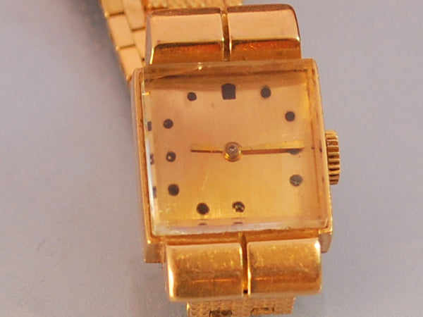 Montre ancienne boucheron or