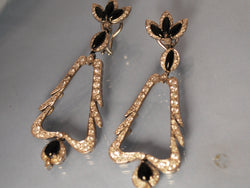 Paire de boucles d'oreille or, diamants et onyx