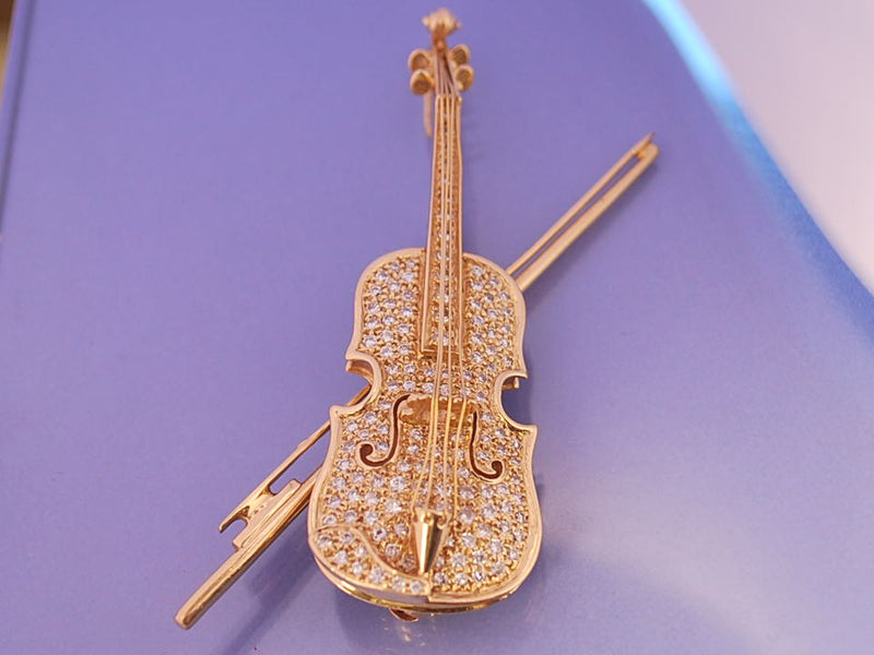 Pendentif / broche violon or et diamants