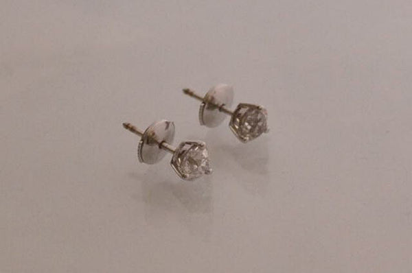 Puces d'Oreilles Diamants